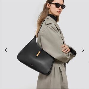 DEMELLIER The LARGE TOKYO HANDBAG in TAN Smooth LEATHER